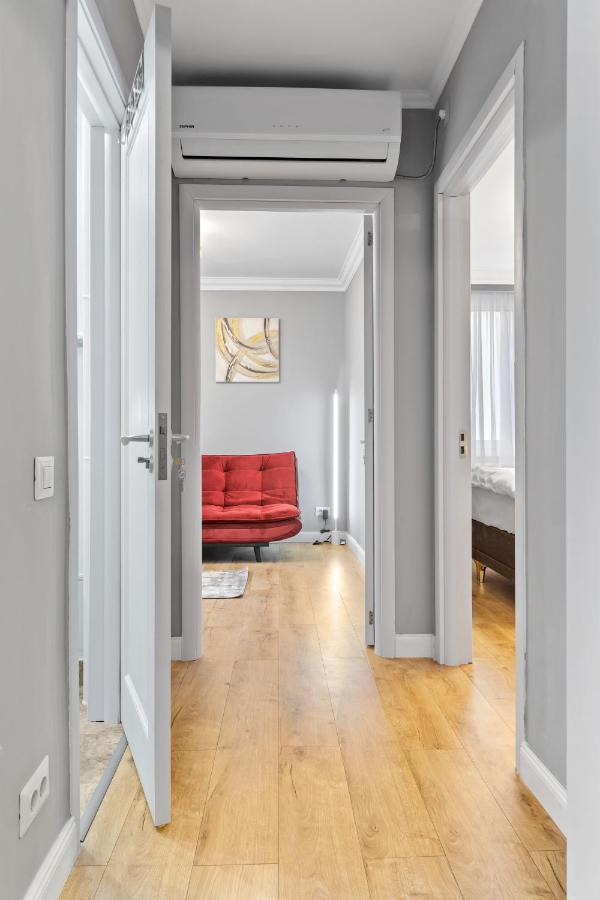 Comfort By Art Apartment